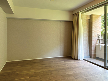 �x�����_���p���ɂ������������ރC���e���A