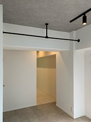 �v���v���ɍ������܂ꂽ�u���b�N�����ʓI